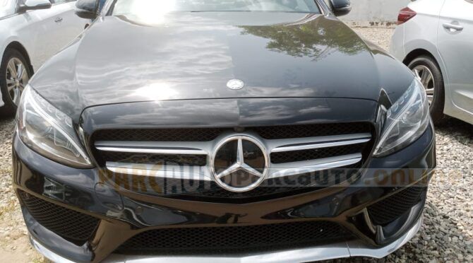 Mercedes-Benz C300 2016