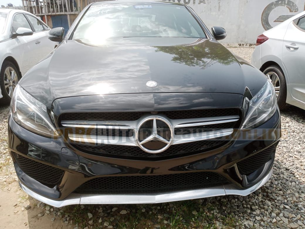 Mercedes-Benz C300 2016